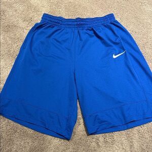 Men’s Nike XL basketball shorts! Like new!